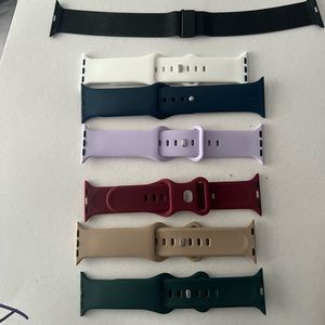 Apple Watch band 42MM size medium. Most are never worn. Too small.